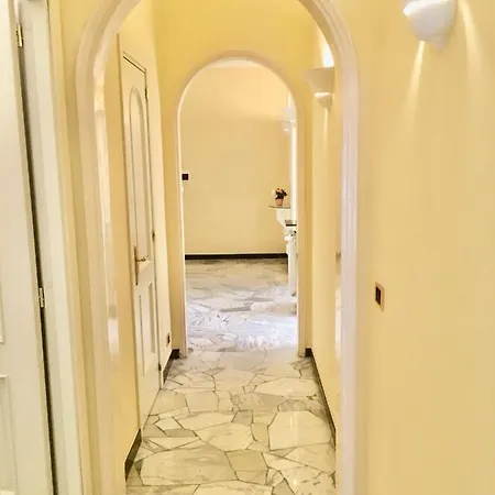 Appartamento Casa Dieffe Vicino Ospedale San Martino Genova